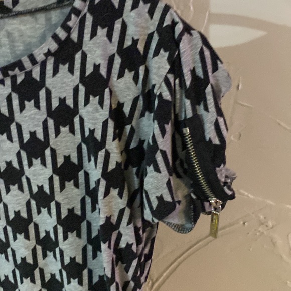 Michael Kors t shirt - Picture 2 of 3